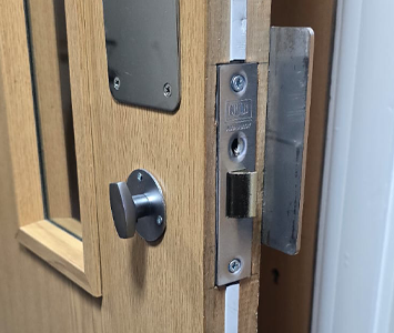 Commercial lock and key door replacement